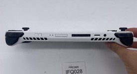 Good
													Asus ROG Ally 7" - Z1, White, 512 GB, 16 GB, Ryzen Z1, photo 4 of 7