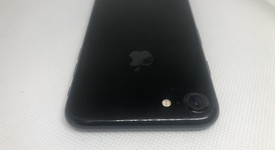 Good
													Apple iPhone 7 - Unlocked, Jet Black, 128 GB, A1778, GSM, photo 5 of 9