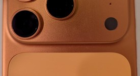 Mint
													Apple iPhone 17 Pro - Unlocked, Cosmic Orange, 256 GB, A3256, photo 3 of 11