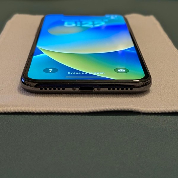 Apple iPhone X - Unlocked, Gray, 256 GB, A1865