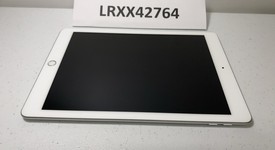 Good
													Apple iPad 5th Gen - Wi-Fi, Silver, 32 GB, A1822, photo 3 of 11