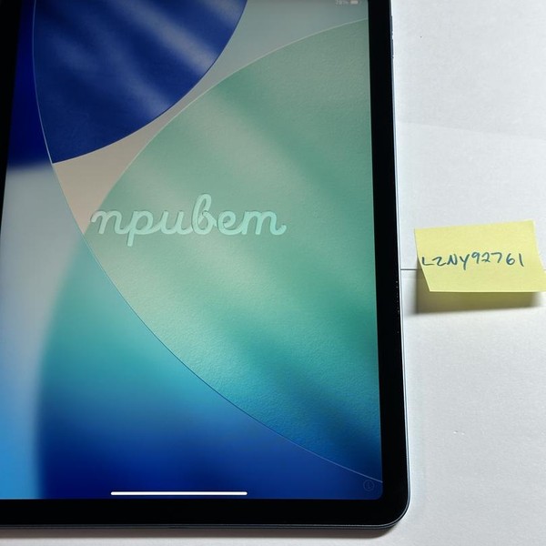 Apple iPad Air 5th Gen - Wi-Fi, Blue, 64 GB, A2588