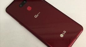 Mint
													LG G8 ThinQ - T-Mobile, Red, 128 GB, 6 GB, LM-G820TM, photo 5 of 7