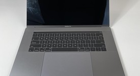Good
													MacBook Pro 2017 (With Touch Bar) - 15" - I7, Gray, 512 GB, 16 GB, photo 2 of 7