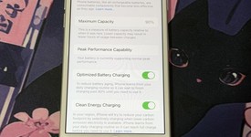 Good
													Apple iPhone 8 - Unlocked Non-US, Silver, 64 GB, A1906, photo 2 of 6