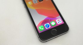 Good
													Apple iPhone SE 1st Gen 2016 - Unlocked, Grey, 128 GB, A1662, photo 2 of 12