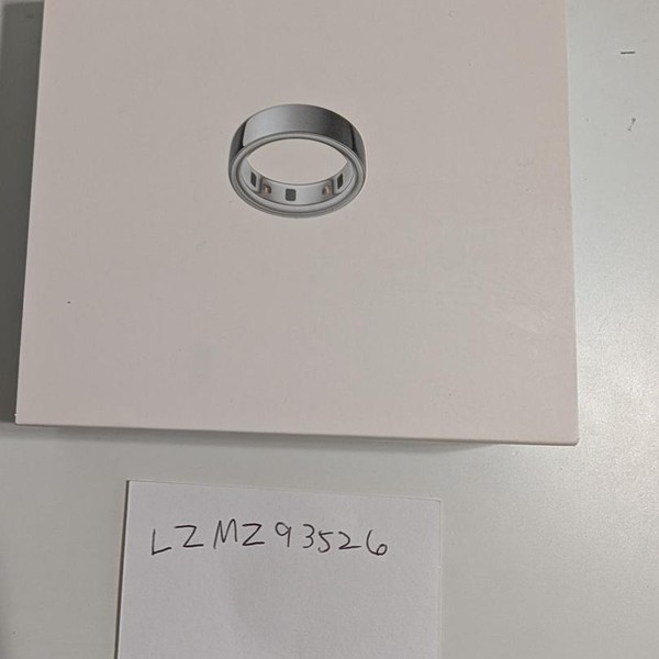 Oura Ring Gen 4 - Silver, Size 10