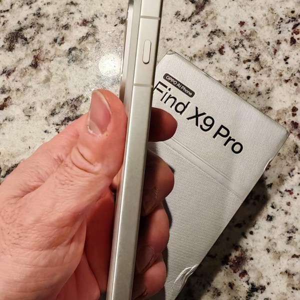 Oppo Find X9 Pro - Unlocked Non-US, 512 GB, Silk White, 16 GB