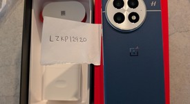 Mint
													OnePlus 13 - Unlocked, Midnight Ocean, 512 GB, 16 GB, photo 3 of 10