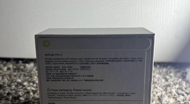 New
													Apple AirPods Pro 3, photo 5 of 9