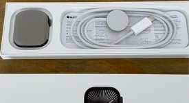 Mint
													Apple Watch Series 10 46mm - Unlocked, Slate, A3003 - Cellular, Titanium, photo 3 of 17