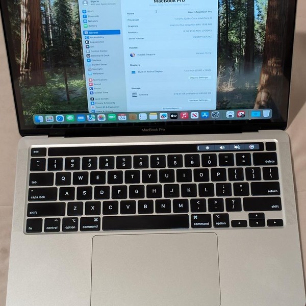 MacBook Pro 2020 - 13 inch - I5, Silver, 512 GB, 8 GB