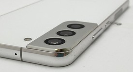 Fair
													Samsung Galaxy S22 - Unlocked, White, 256 GB, 8 GB, SM-S901U1, photo 4 of 6