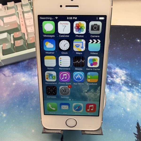 Apple iPhone 5S - Unlocked, 16 GB, Silver, A1533, GSM