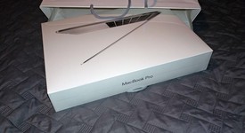 New
													MacBook Pro 2017 (No Touch Bar) - 13" - Silver, 128 GB, 8 GB, photo 2 of 9