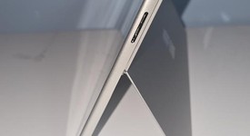 Mint
													Microsoft Surface Pro 11 - Platinum, 1 TB, 32 GB, photo 3 of 9