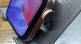 Good
													Apple Watch Series 4 40mm - Gold, A1977 - GPS, Aluminum, photo 5 of 6