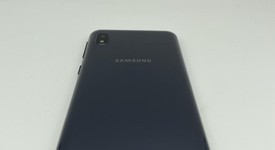 Mint
													Samsung Galaxy A10e - T-Mobile, Black, 32 GB, 2 GB, SM-A102U, photo 5 of 8