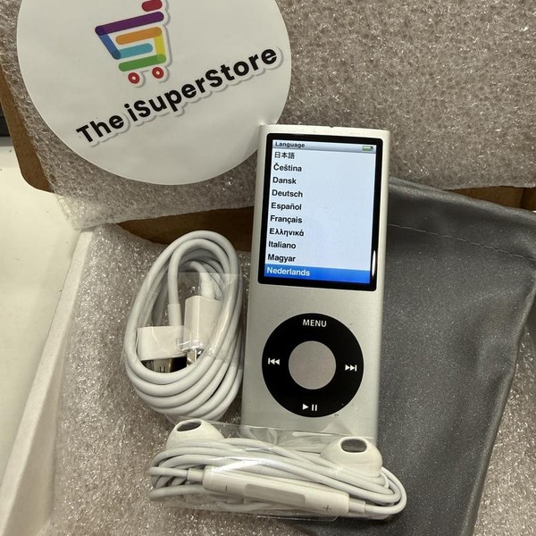 Apple iPod Nano 4th Gen - 16 GB, Silver