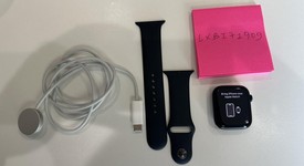 Good
													Apple Watch Series 8 45mm - Unlocked, Midnight, A2774 - Cellular, Aluminum, photo 3 of 17