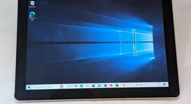 Good
													Microsoft Surface Go - Wi-Fi, Silver, 64 GB, 4 GB, photo 1 of 7