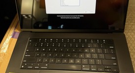 Good
													MacBook Pro Late 2023 (M3) - 16" - Apple M3 Pro 12-core, Black, 512 GB, 36 GB, 18-core GPU, photo 3 of 13