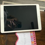 Good Apple iPad (8th Gen) - AT&T, 128 GB, Gold, A2428