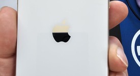 Good
													Apple iPhone 11 - AT&T, White, 64 GB, A2111, photo 2 of 7