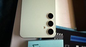 Good
													Samsung Galaxy S24 Plus - Unlocked, Green, 512 GB, 12 GB, SM-S926U1, photo 5 of 10