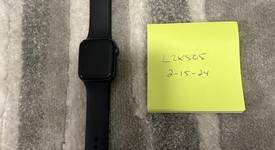 Fair
													Apple Watch SE 1st Gen 40mm - Unlocked, Gray, A2353 - Cellular, Aluminum, photo 1 of 8
