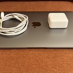 Good MacBook Air 2020 - 13 inch - 512 GB, Gray, 16 GB, Intel Core i5