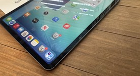 Good
													Apple iPad Pro 11" 2nd Gen 2020 - Unlocked, Gray, 128 GB, A2068, photo 2 of 6