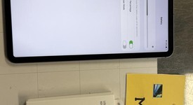 Mint
													Apple iPad Pro 11" 4th Gen 2022 - Unlocked, Gray, 256 GB, photo 4 of 8