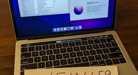 Good
													MacBook Pro 2016 (With Touch Bar) - 13" - Silver, 512 GB, 16 GB, photo 1 of 6