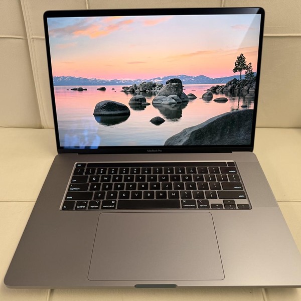 MacBook Pro 2019 - 16 inch - 512 GB, Gray, 16 GB, Intel Core i7