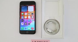 Mint
													Apple iPhone SE 2nd Gen 2020 - Unlocked Non-US, Black, 64 GB, A2296, photo 2 of 10