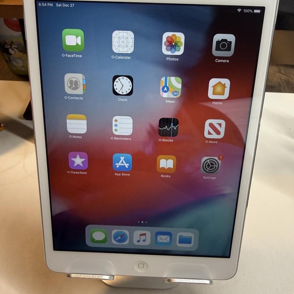 Apple iPad Mini 2 Retina - Unlocked, 16 GB, White