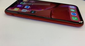 Good
													Apple iPhone Xr - Cricket, Red, 64 GB, A1984, photo 4 of 9