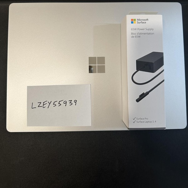 Microsoft Surface Laptop 4 - 256 GB, Platinum, 8 GB, Intel Core i5, 13.5 inch