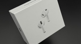 New
													Apple AirPods Pro 3, photo 2 of 6