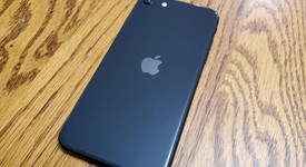 Mint
													Apple iPhone SE 2nd Gen 2020 - Verizon, Black, 64 GB, A2275, photo 4 of 17