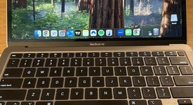 Good
													MacBook Air 2020 - 13" - Apple M1, Gray, 256 GB, 8 GB, photo 4 of 7