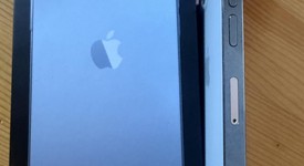 Good
													Apple iPhone 13 Pro - Unlocked, Sierra Blue, 128 GB, A2483, photo 5 of 8