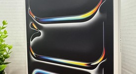 New
													Apple iPad Pro 11" (M5) 2025 - Unlocked, Apple M5 9-Core, Space Black, 256 GB, A3358, Standard Glass, photo 1 of 8