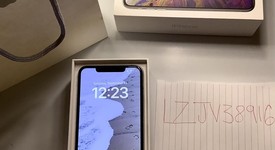 Good
													Apple iPhone Xs Max - Unlocked, Silver, 64 GB, A1921, photo 1 of 9