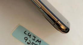Mint
													Apple iPhone Xs Max - AT&T, Gold, 512 GB, A1921, photo 4 of 7