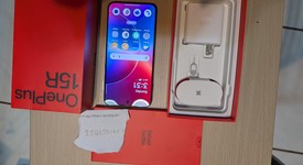 Mint
													OnePlus 15R - Charcoal Black, 256 GB, 12 GB, photo 1 of 7