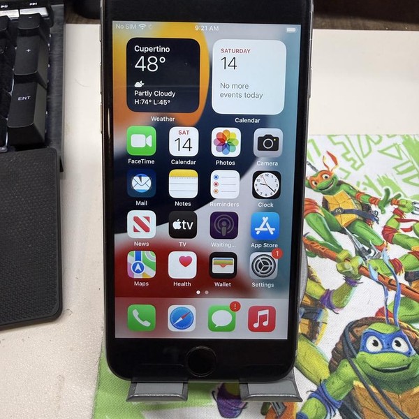 Apple iPhone 6S - Unlocked, 32 GB, Grey, A1688