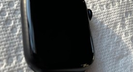 Mint
													Apple Watch Series 7 45mm - Verizon, Midnight, A2477 - Cellular, Aluminum, photo 2 of 9