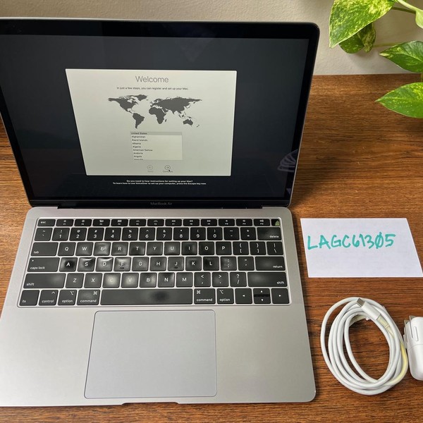 MacBook Air 2018 - 13 inch - 256 GB, Gray, 8 GB, Intel Core i5